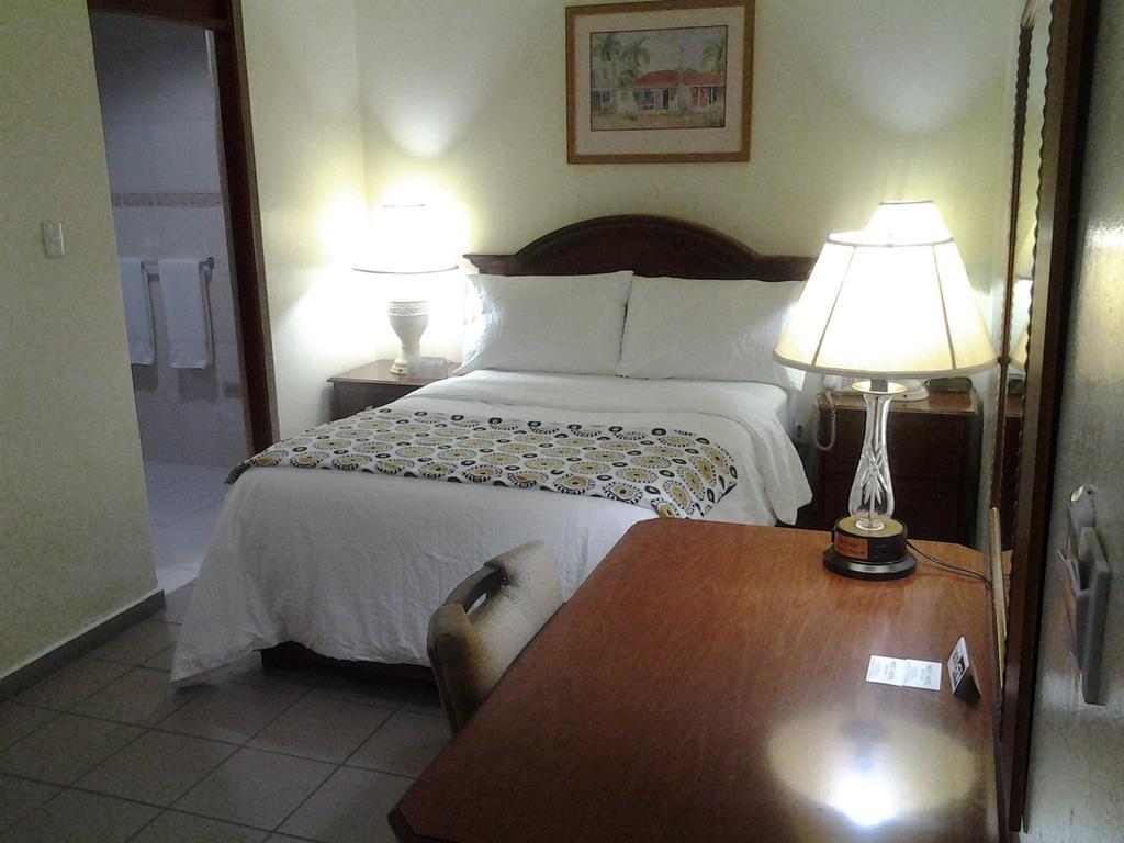 Micro Hotel Condo Suites Санто-Доминго Номер фото